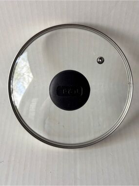 T-fal Replacement Tempered Glass Vented Lid - 5 1/8” inside dimensions